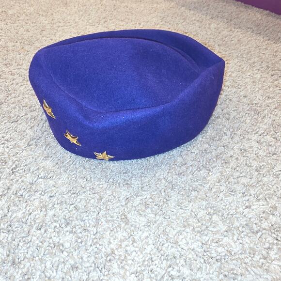 vintage 50\'s 60\'s 100%  purple felt pillbox hat with 3 stars main image 4